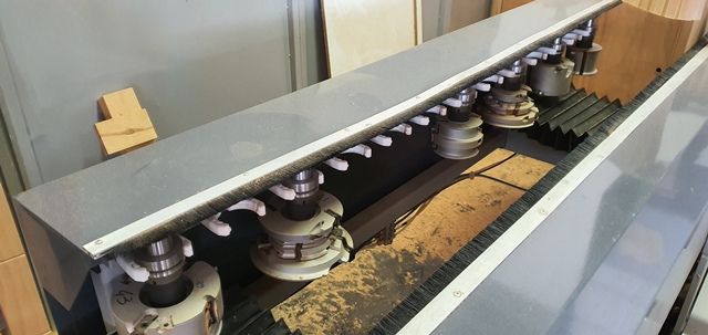 4CN302514-Caselli-Group-CENTRO-DI-LAVORO-LARI-&-LARI-FR-330-TA (5).jpg